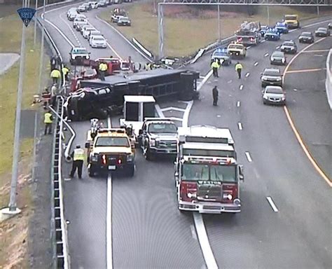 Tractor Trailer turnover on Pike blocks multiple eastbound lanes